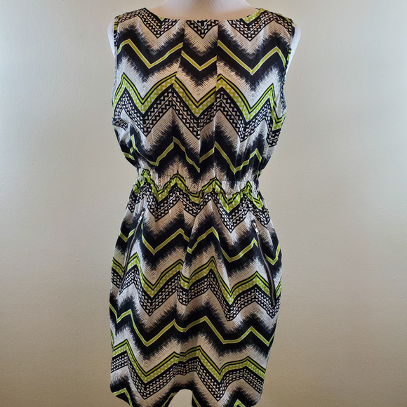 Black/Lime Chevron Print Mini Dress - Picture 1 of 5
